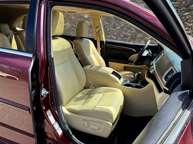 2016 Toyota Highlander Limited