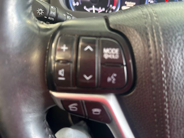 2016 Toyota Highlander Limited | Rome, GA | Knight's Car Store 2016 Toyota Highlander Limited | Rome, GA | Knight's Car Store