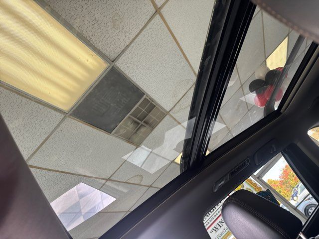 2016 Toyota Highlander Limited | Rome, GA | Knight's Car Store 2016 Toyota Highlander Limited | Rome, GA | Knight's Car Store