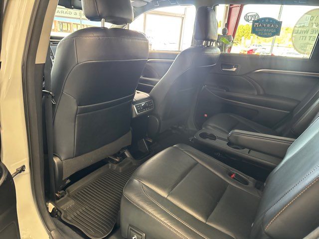 2016 Toyota Highlander Limited | Rome, GA | Knight's Car Store 2016 Toyota Highlander Limited | Rome, GA | Knight's Car Store