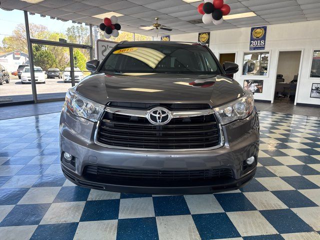 2016 Toyota Highlander XLE | Rome, GA | Knight's Car Store 2016 Toyota Highlander XLE | Rome, GA | Knight's Car Store