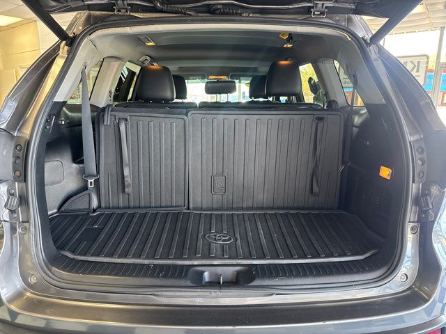 2016 Toyota Highlander XLE | Rome, GA | Knight's Car Store