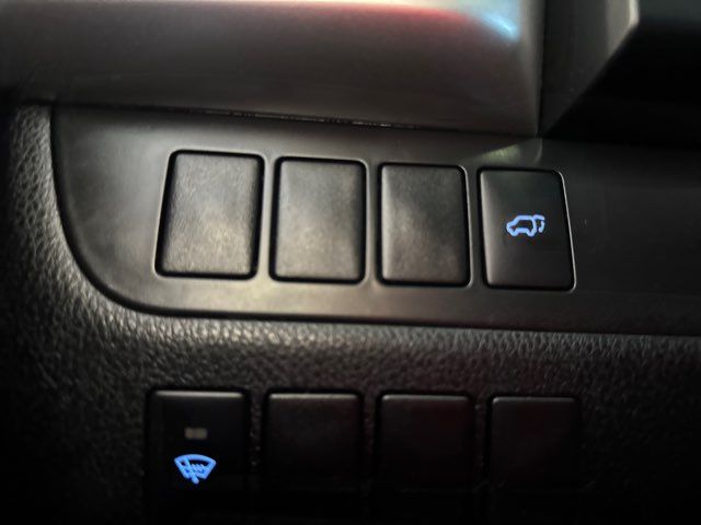 2016 Toyota Highlander XLE | Rome, GA | Knight's Car Store 2016 Toyota Highlander XLE | Rome, GA | Knight's Car Store