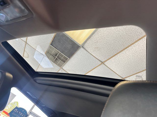 2016 Toyota Highlander XLE | Rome, GA | Knight's Car Store 2016 Toyota Highlander XLE | Rome, GA | Knight's Car Store