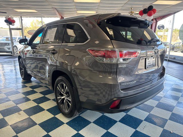 2016 Toyota Highlander XLE | Rome, GA | Knight's Car Store 2016 Toyota Highlander XLE | Rome, GA | Knight's Car Store