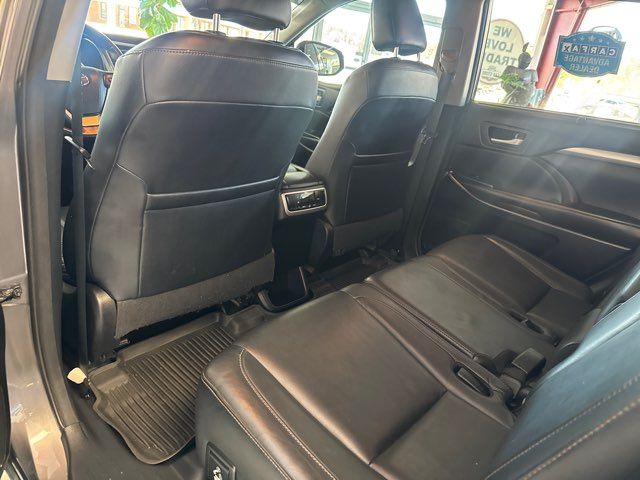 2016 Toyota Highlander XLE | Rome, GA | Knight's Car Store