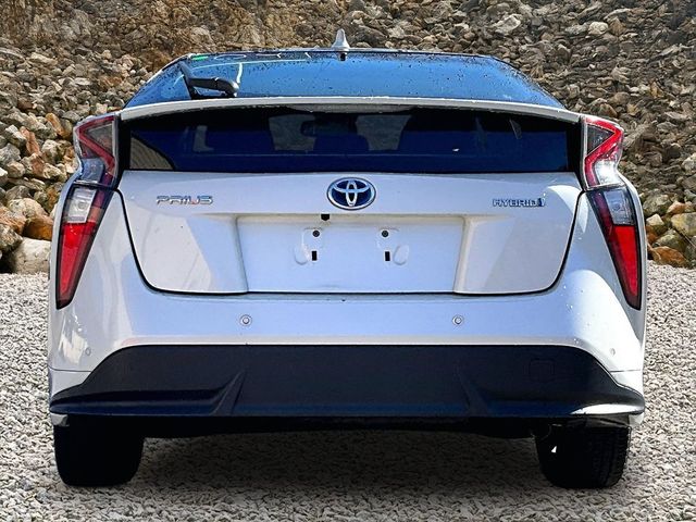 2016 Toyota Prius Four Touring