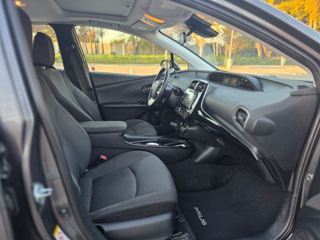 2016 Toyota Prius Three 2016 Toyota Prius Three