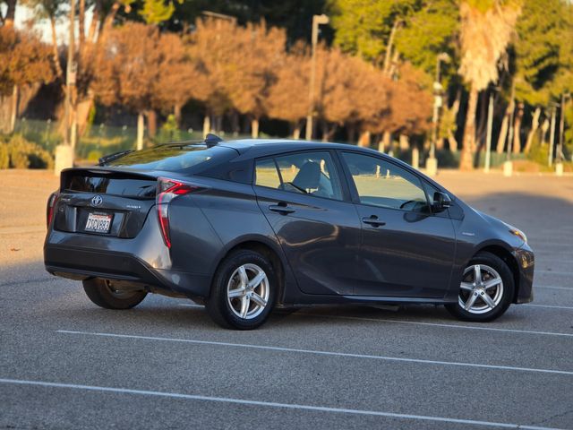 2016 Toyota Prius Three