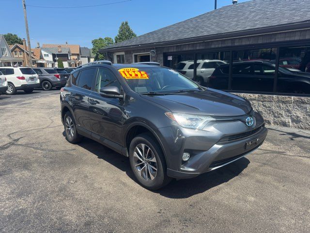 2016 Toyota RAV4 XLE AWD photo
