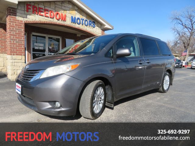 2016 Toyota Sienna XLE 8-Passenger | Abilene, Texas | Freedom Motors 