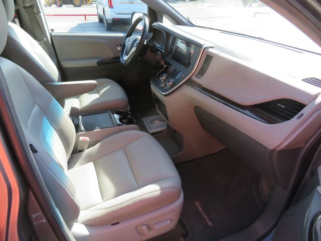 2016 Toyota Sienna XLE 8-Passenger