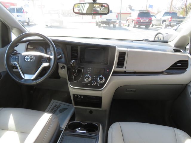 2016 Toyota Sienna XLE 8-Passenger