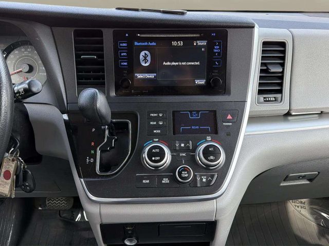 2016 Toyota Sienna LE 8-Passenger | Alpharetta, GA | Star Motors 2016 Toyota Sienna LE 8-Passenger | Alpharetta, GA | Star Motors