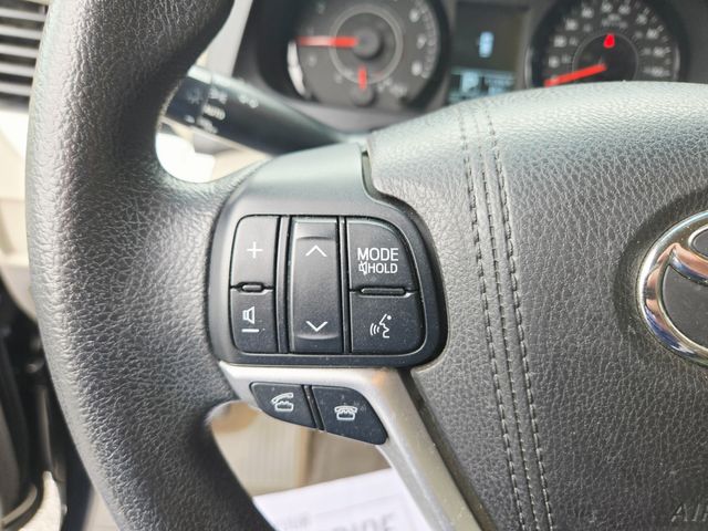 2016 Toyota Sienna LE 8-Passenger | Ellisville, MO | AutoPort