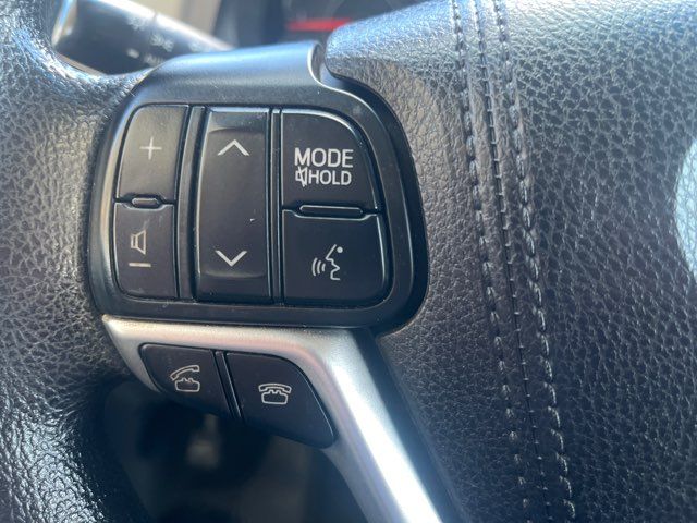 2016 Toyota Sienna LE 8-Passenger V6 Imports and More Inc 2016 Toyota Sienna LE 8-Passenger V6 Imports and More Inc