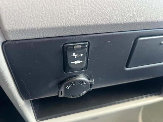 2016 Toyota Sienna LE 8-Passenger V6 Imports and More Inc 2016 Toyota Sienna LE 8-Passenger V6 Imports and More Inc