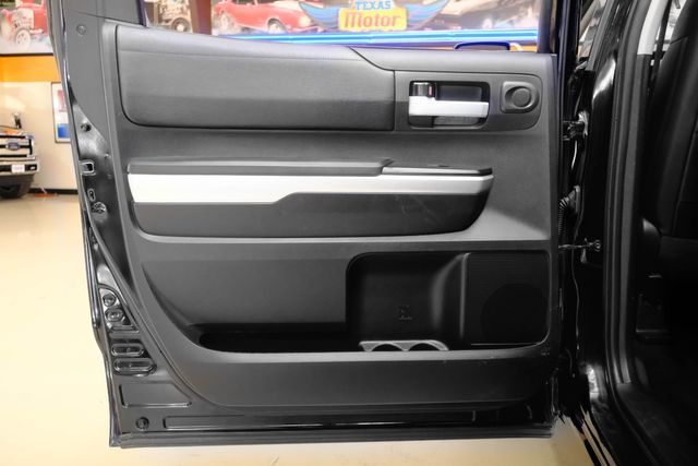 2016 Toyota Tundra SR5 | New York, NY | Spincar Demo Account