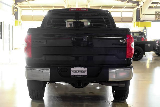 2016 Toyota Tundra SR5 | New York, NY | Spincar Demo Account