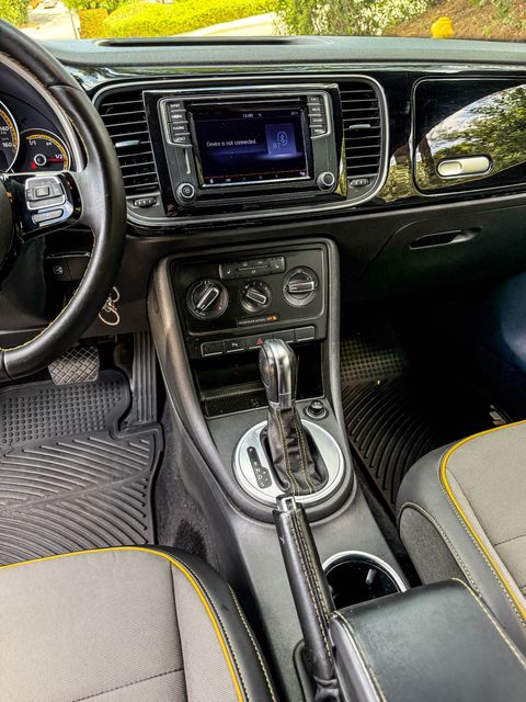 2016 Volkswagen Beetle 1.8T Dune PZEV | Agoura Hills, CA | SoCal Auto Group