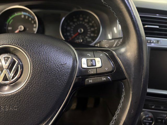 2016 Volkswagen e-Golf SEL Premium