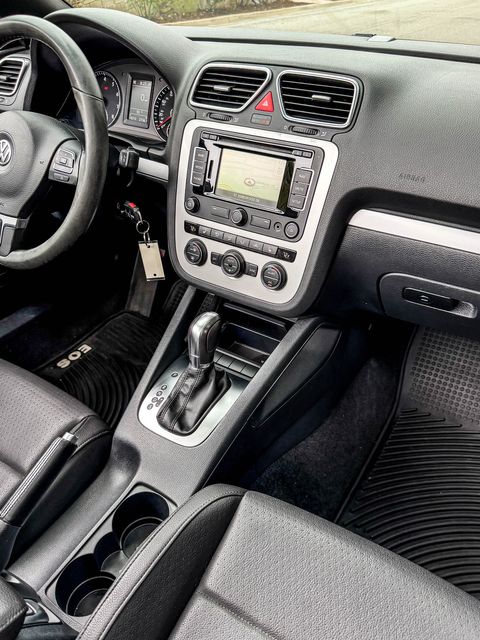 2016 Volkswagen Eos Komfort Edition | Agoura Hills, CA | SoCal Auto Group