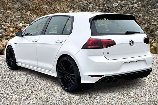2016 Volkswagen Golf R 4Motion