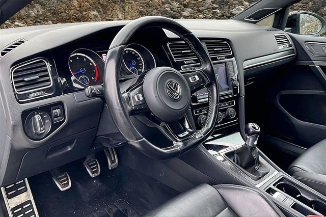 2016 Volkswagen Golf R 4Motion