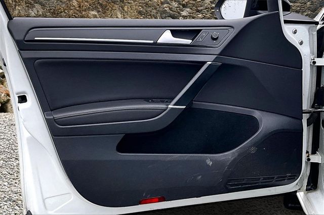 2016 Volkswagen Golf R 4Motion