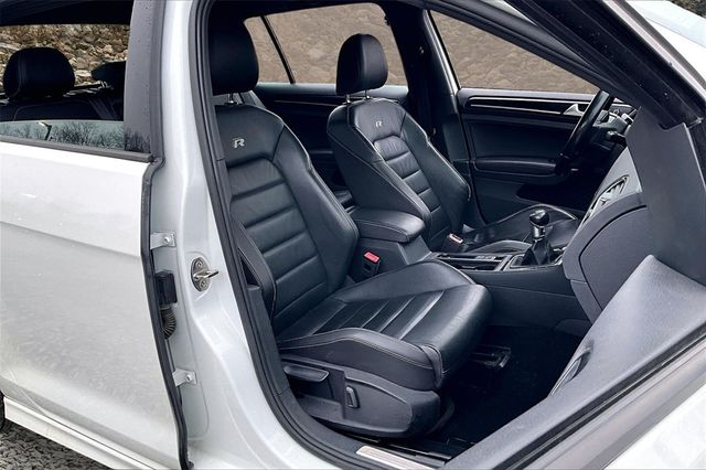 2016 Volkswagen Golf R 4Motion