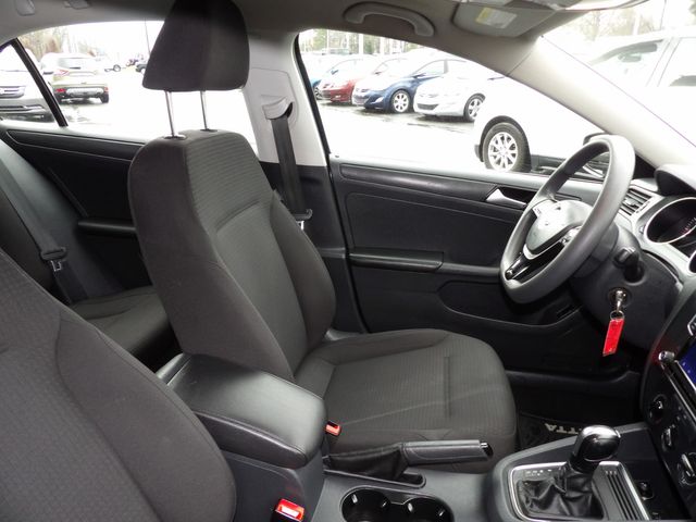 2016 Volkswagen Jetta 1.4T S | Dalton, GA | Paniagua Auto Mall 2016 Volkswagen Jetta 1.4T S | Dalton, GA | Paniagua Auto Mall