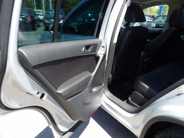 2016 Volkswagen Tiguan 2.0T SE 4Motion | Dalton, GA | Paniagua Auto Mall 2016 Volkswagen Tiguan 2.0T SE 4Motion | Dalton, GA | Paniagua Auto Mall