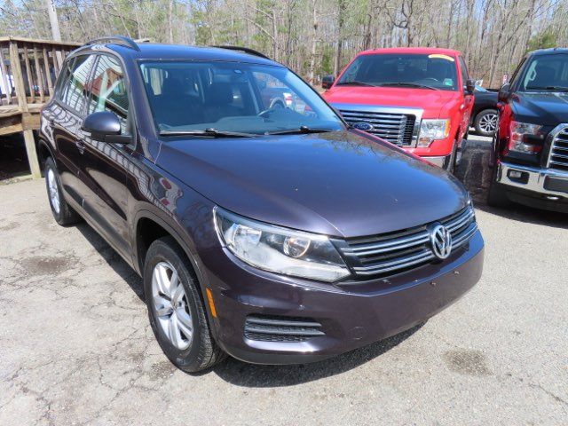 2016 Volkswagen Tiguan SE