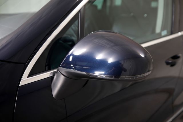 2016 Volkswagen Touareg TDI Lux | Burbank, California | MDK International 2016 Volkswagen Touareg TDI Lux | Burbank, California | MDK International