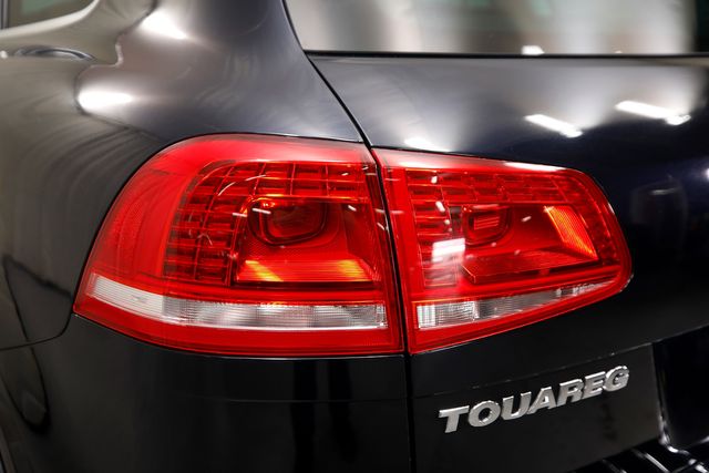 2016 Volkswagen Touareg TDI Lux | Burbank, California | MDK International 2016 Volkswagen Touareg TDI Lux | Burbank, California | MDK International