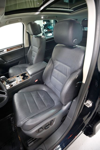 2016 Volkswagen Touareg TDI Lux | Burbank, California | MDK International 2016 Volkswagen Touareg TDI Lux | Burbank, California | MDK International