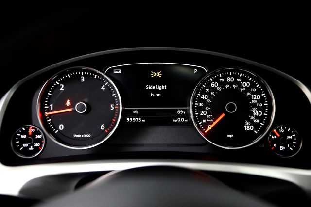 2016 Volkswagen Touareg TDI Lux | Burbank, California | MDK International 2016 Volkswagen Touareg TDI Lux | Burbank, California | MDK International