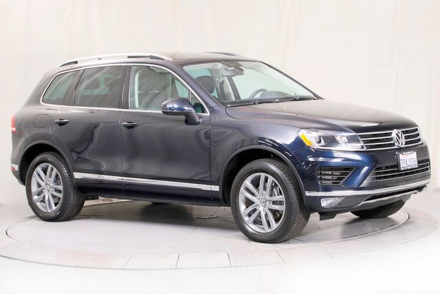 2016 Volkswagen Touareg TDI Lux | Burbank, California | MDK International 2016 Volkswagen Touareg TDI Lux | Burbank, California | MDK International