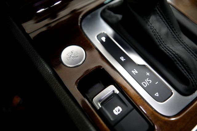 2016 Volkswagen Touareg TDI Lux | Burbank, California | MDK International 2016 Volkswagen Touareg TDI Lux | Burbank, California | MDK International