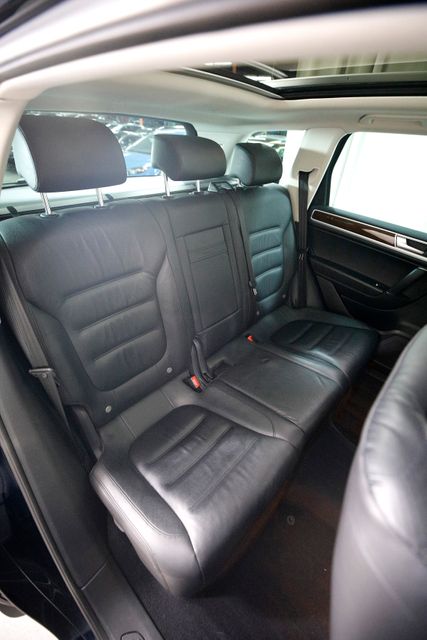 2016 Volkswagen Touareg TDI Lux | Burbank, California | MDK International 2016 Volkswagen Touareg TDI Lux | Burbank, California | MDK International