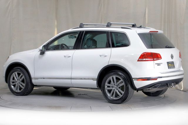 2016 Volkswagen Touareg TDI Lux | Burbank, California | MDK International