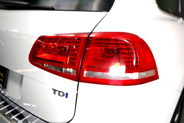 2016 Volkswagen Touareg TDI Lux | Burbank, California | MDK International 2016 Volkswagen Touareg TDI Lux | Burbank, California | MDK International