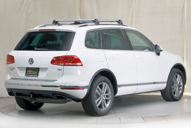 2016 Volkswagen Touareg TDI Lux | Burbank, California | MDK International 2016 Volkswagen Touareg TDI Lux | Burbank, California | MDK International