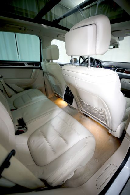 2016 Volkswagen Touareg TDI Lux | Burbank, California | MDK International 2016 Volkswagen Touareg TDI Lux | Burbank, California | MDK International