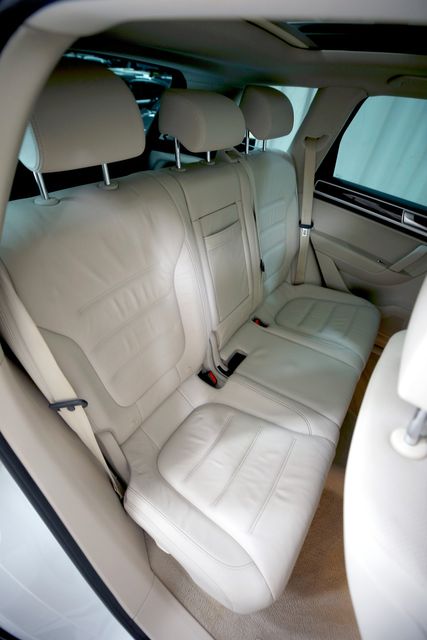 2016 Volkswagen Touareg TDI Lux | Burbank, California | MDK International 2016 Volkswagen Touareg TDI Lux | Burbank, California | MDK International