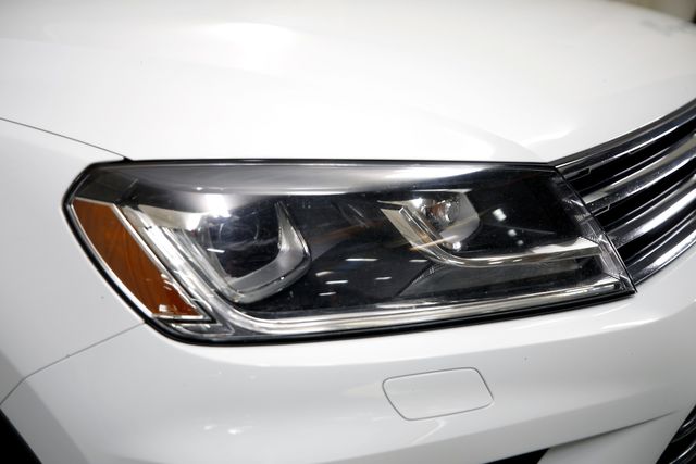 2016 Volkswagen Touareg TDI Lux | Burbank, California | MDK International