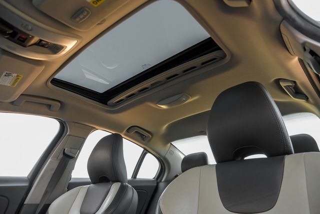 2016 Volvo S60 Cross Country T5 Platinum Tech Pkg Adaptive Cruise Heated Seats 2016 Volvo S60 Cross Country T5 Platinum Tech Pkg Adaptive Cruise Heated Seats