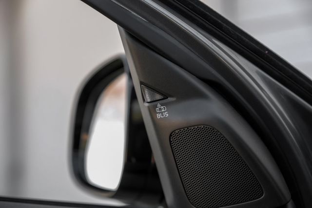 2016 Volvo S60 Cross Country T5 Platinum Tech Pkg Adaptive Cruise Heated Seats 2016 Volvo S60 Cross Country T5 Platinum Tech Pkg Adaptive Cruise Heated Seats