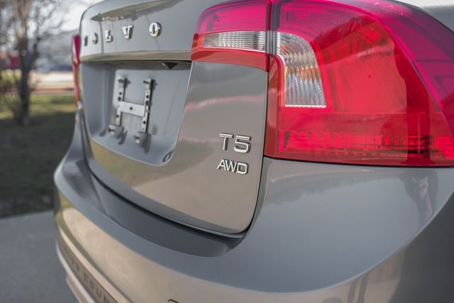 2016 Volvo S60 Cross Country T5 Platinum Tech Pkg Adaptive Cruise Heated Seats 2016 Volvo S60 Cross Country T5 Platinum Tech Pkg Adaptive Cruise Heated Seats