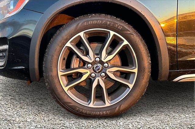 2016 Volvo V60 Cross Country T5